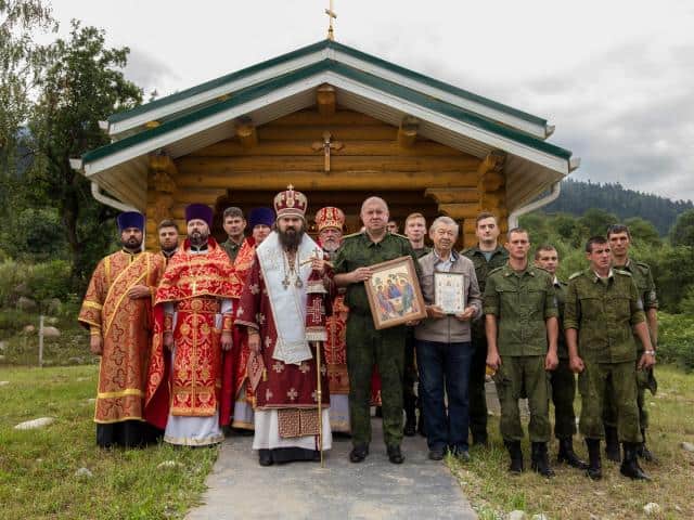 На погранзаставе в горах Карачаево-Черкессии освятили храм