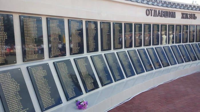 Память более 2 тысяч солдат увековечили под Тамбовом в монументе Защитнику Отечества