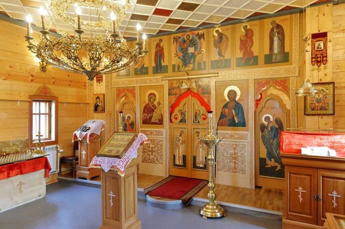 Патриарх Кирилл впервые помолился в храме на Новой Земле