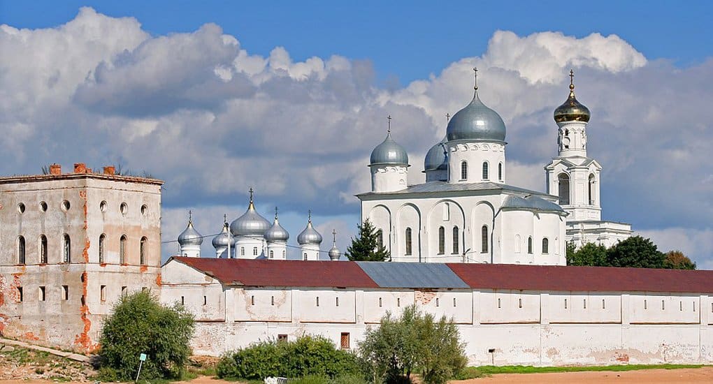 Боярский саркофаг обнаружили в Свято-Юрьевом монастыре Новгорода