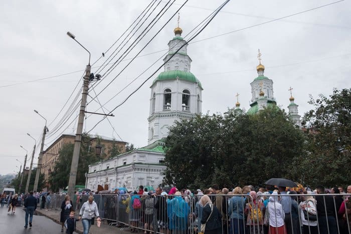 Десница Спиридона Тримифунтского в Красноярске, в Екатеринбурге ей поклонились более 60 тысяч человек