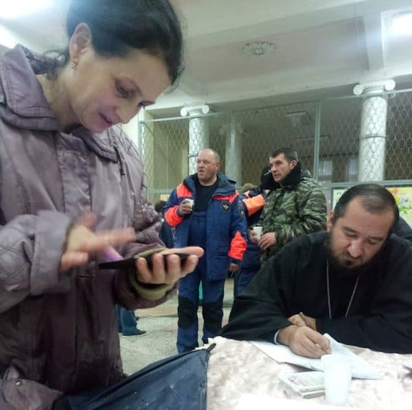 Священники и миряне развозят помощь пострадавшим от наводнения в Краснодарском крае