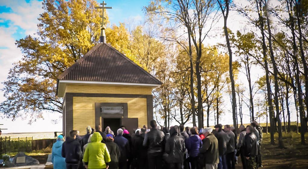 У татарского села открыли часовню на месте расстрела священника с прихожанами