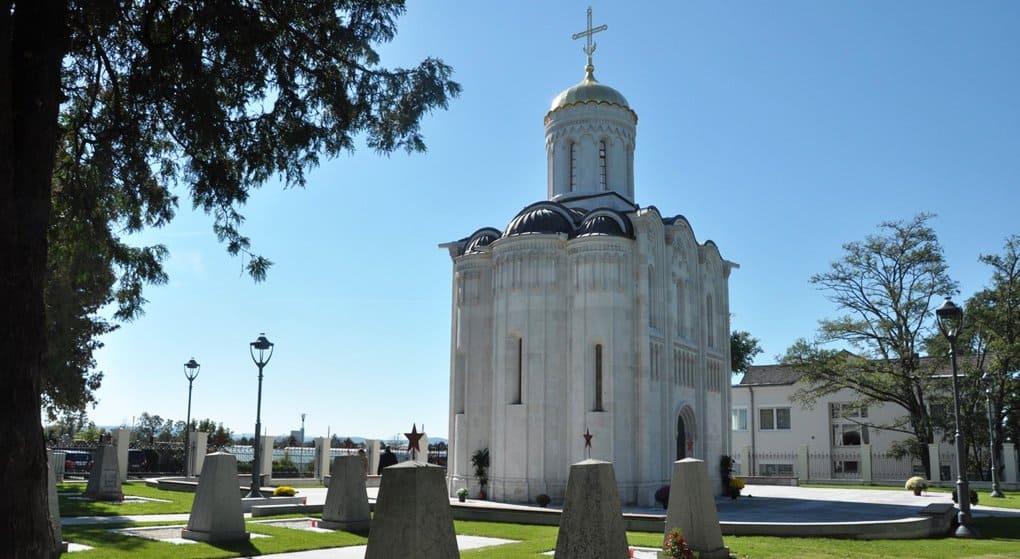 На месте захоронения советских солдат в австрийском Лаа-ан-дер-Тайя освятили храм