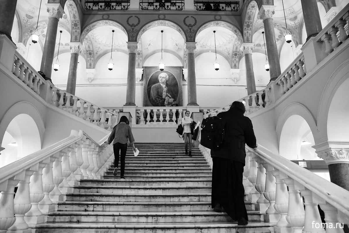 Журфак мгу. Факультет журналистики МГУ имени м. в. Ломоносова, Москва. Факультет журналистики МГУ внутри. Журфак МГУ здание внутри. Корпус журфак МГУ внутри.