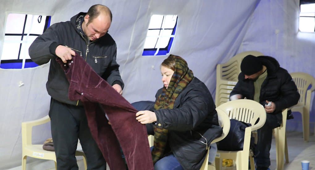 В связи с холодами в «Ангаре спасения» собирают теплые вещи для бездомных