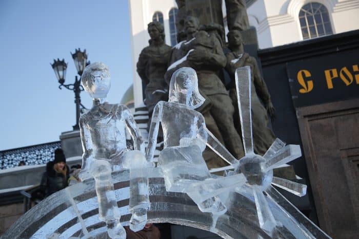 Фестиваль ледовых скульптур «Вифлеемская звезда» прошел в Екатеринбурге