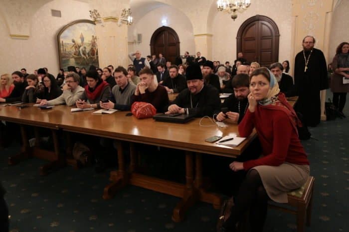 Владимир Легойда призвал епархиальные информотделы налаживать связь друг с другом