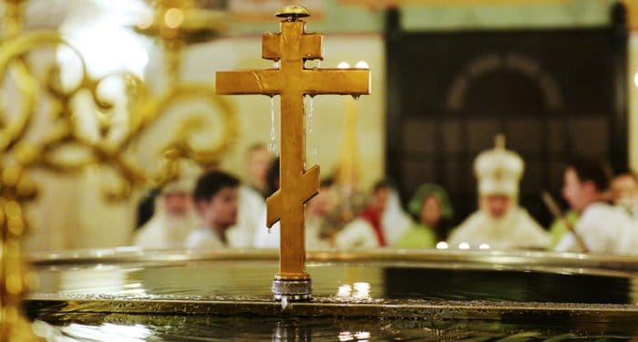 У православных христиан наступил Крещенский сочельник