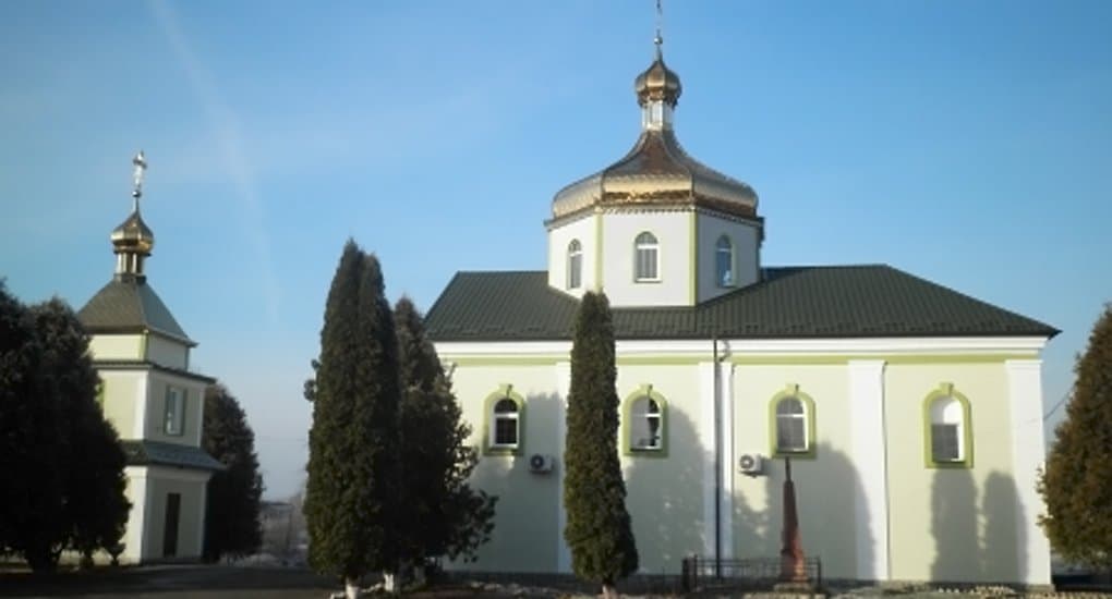 Раскольники захватили еще ряд храмов канонической Церкви в четырех областях Украины