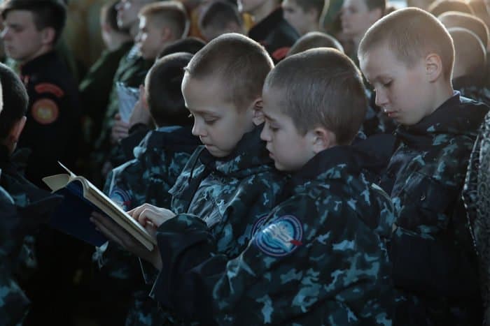 Дети читают канон Андрея Критского