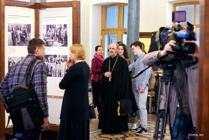 Фотовыставка о жизни священников в малых городах открылась в ПСТГУ