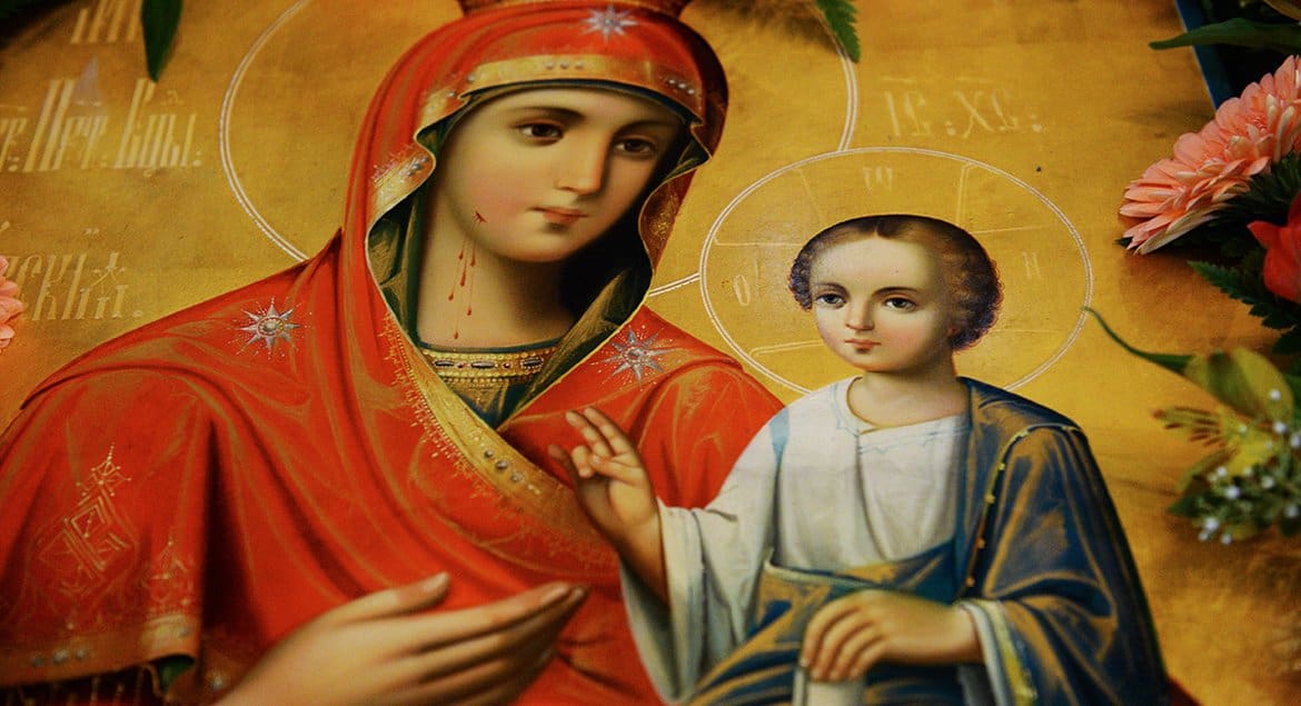 Православные чтут Иверскую икону Божией Матери