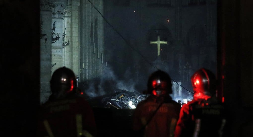 Основные возгорания в соборе Парижской Богоматери потушены, - французские СМИ