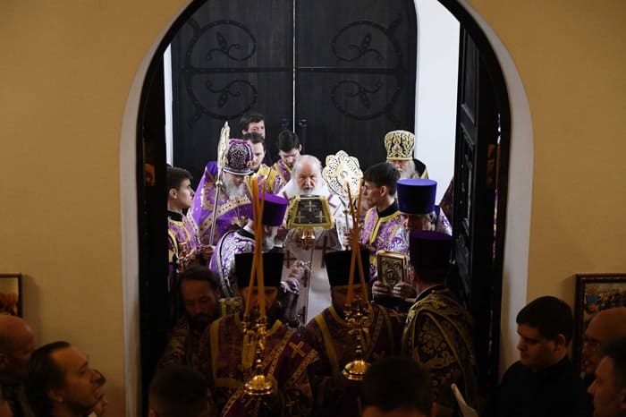 Патриарх Кирилл освятил храм на месте бывшей усадьбы в Новой Москве