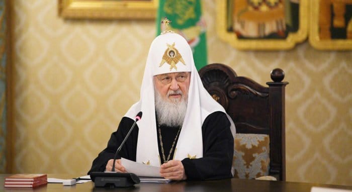 Патриарх Кирилл просит не верить мифам об опасности возвращения храмов Церкви