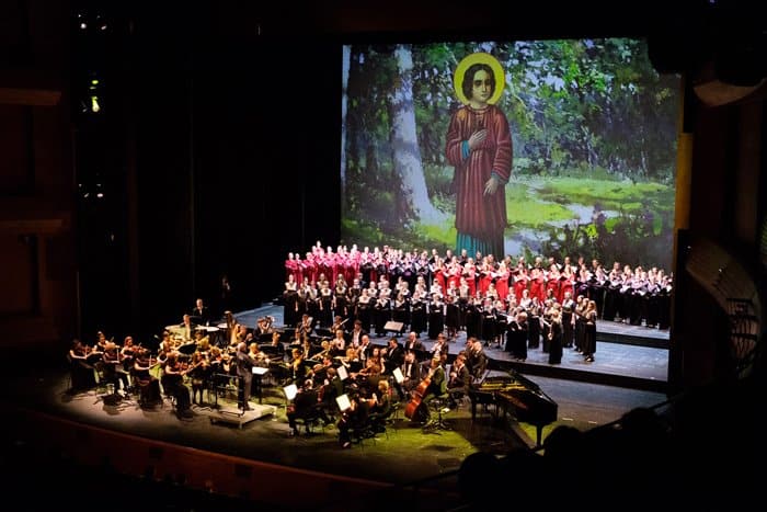 Уникальный спектакль-концерт о молодых святых представили в Петербурге