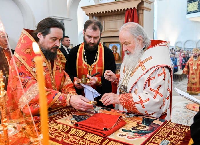 Патриарх Кирилл освятил в Страсбурге русский храм Всех святых