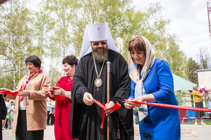 Приют для мам и два гуманитарных центра открыла Церковь в трех российских регионах