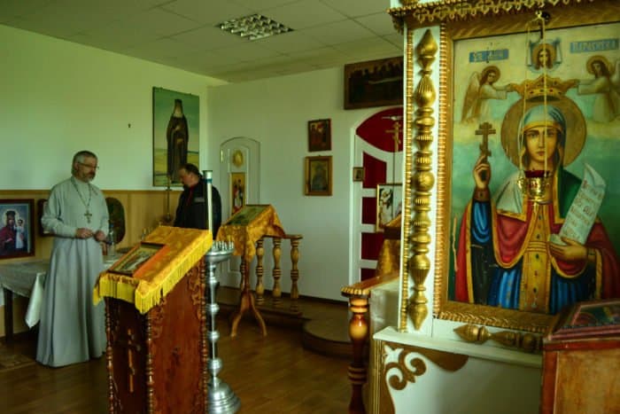 Священник организовал музей автоистории в мордовском поселке