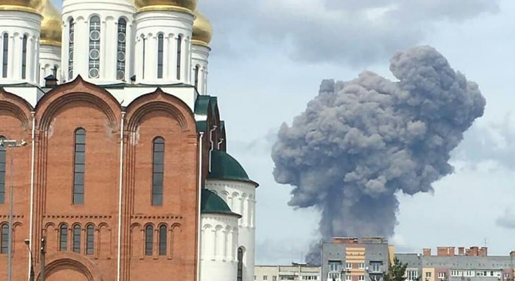 Священники навестили пострадавших от взрывов на заводе в Дзержинске
