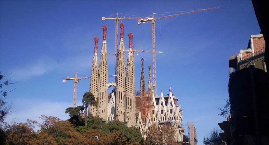 Спустя 137 лет храм Святого Семейства в Барселоне получил лицензию на строительство