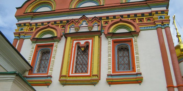 Завершена реставрация куполов и фасадов храма Николая Чудотворца на Берсеневке