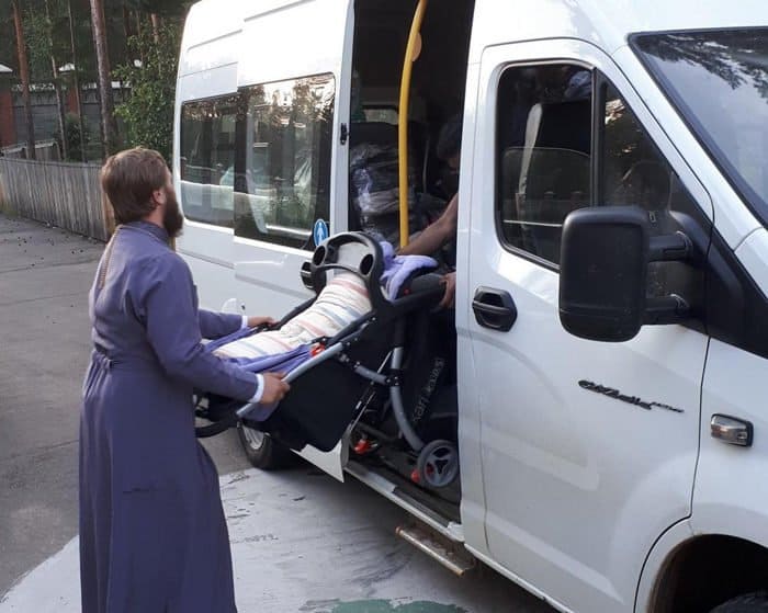 Саянская епархия доставила пострадавшим от паводка первую партию помощи