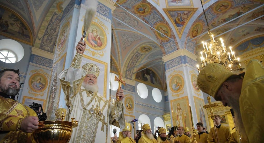 Патриарх Кирилл освятил собор Рождества Богородицы в Коневском монастыре