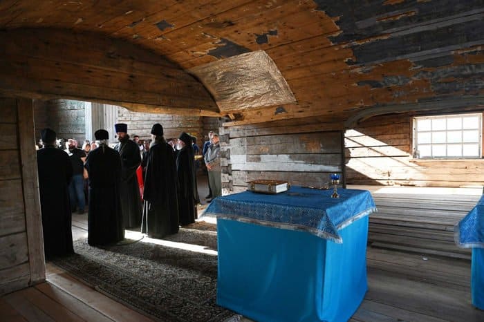Патриарх Кирилл поблагодарил волонтеров, спасающих уникальные храмы Русского Севера
