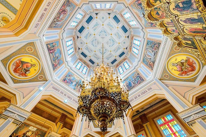 Уникальный деревянный собор открыли после реставрации в Алма-Ате