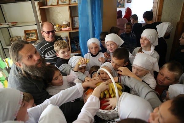 По одному новому приюту для женщин с детьми открыла Церковь в Крыму и Приморье