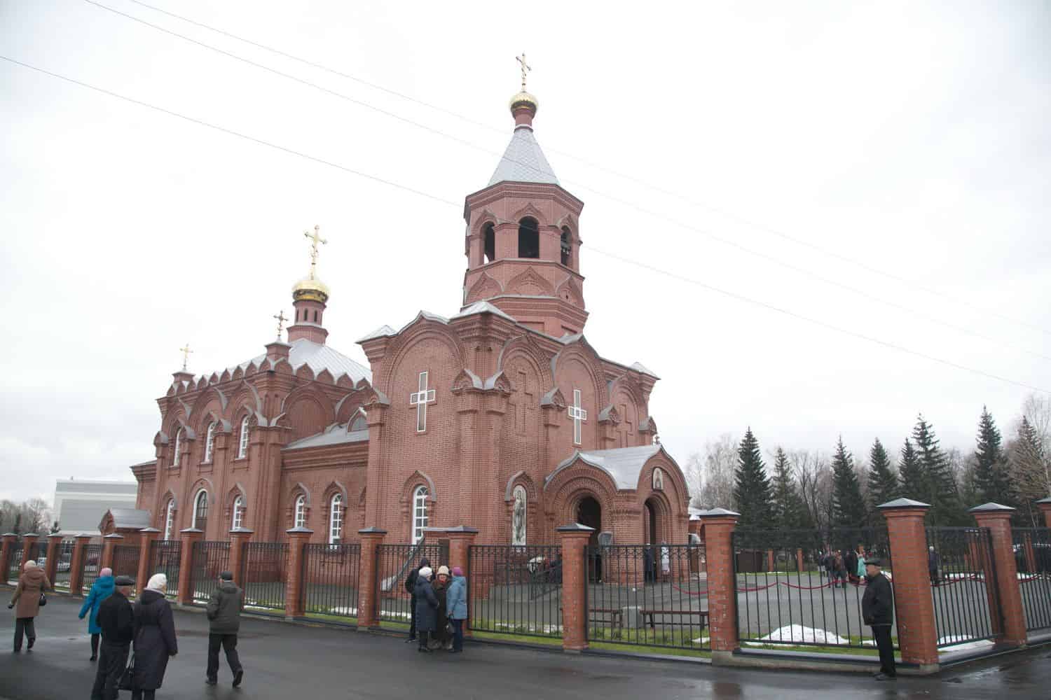 Погода курья алтайский край. Церковь Курья Алтайский край. Церковь Знамение Знаменка Алтайский край. Храм в селе Курья Алтайского края. Знаменская Церковь Курья.