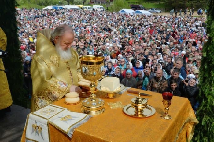 «Все обратится в прах — вечной будет только душа» — Патриарх Кирилл о себе, вере и Церкви