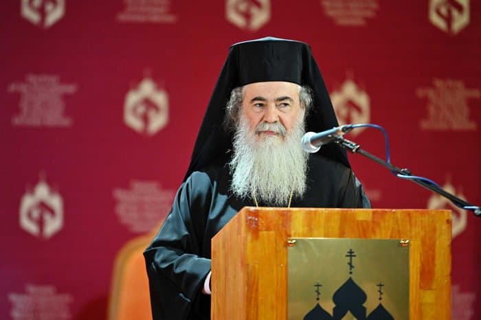 Патриарх Кирилл наградил Патриарха Иерусалимского Феофила III премией за укрепление православного единства