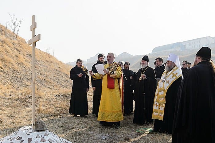 У Чимкента заложили памятник казахстанским новомученикам