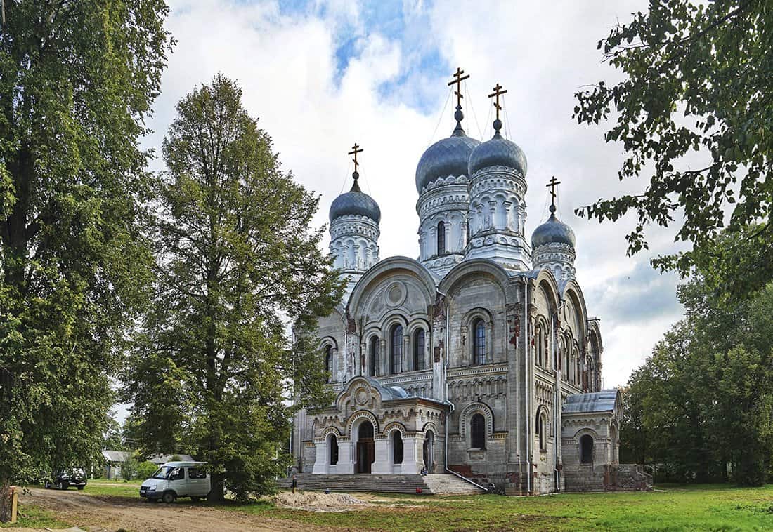 4 ивановская область. Воскресенский Феодоровский мужской монастырь. Сергеево Шуйский район монастырь. Воскресенско-Феодоровский монастырь Шуя. Воскресенский Феодоровский мужской монастырь село Сергеево.