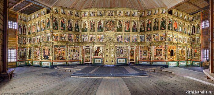 Спустя 40 лет в Преображенскую церковь Кижей вернулся уникальный 24-метровый иконостас
