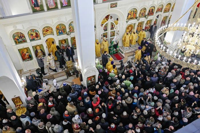 Патриарх Кирилл освятил храм, ставший первым в столичных Текстильщиках