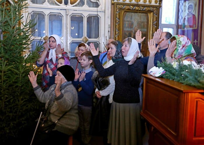 В Тульской епархии в Рождество Христово совершили первую Литургию на языке жестов