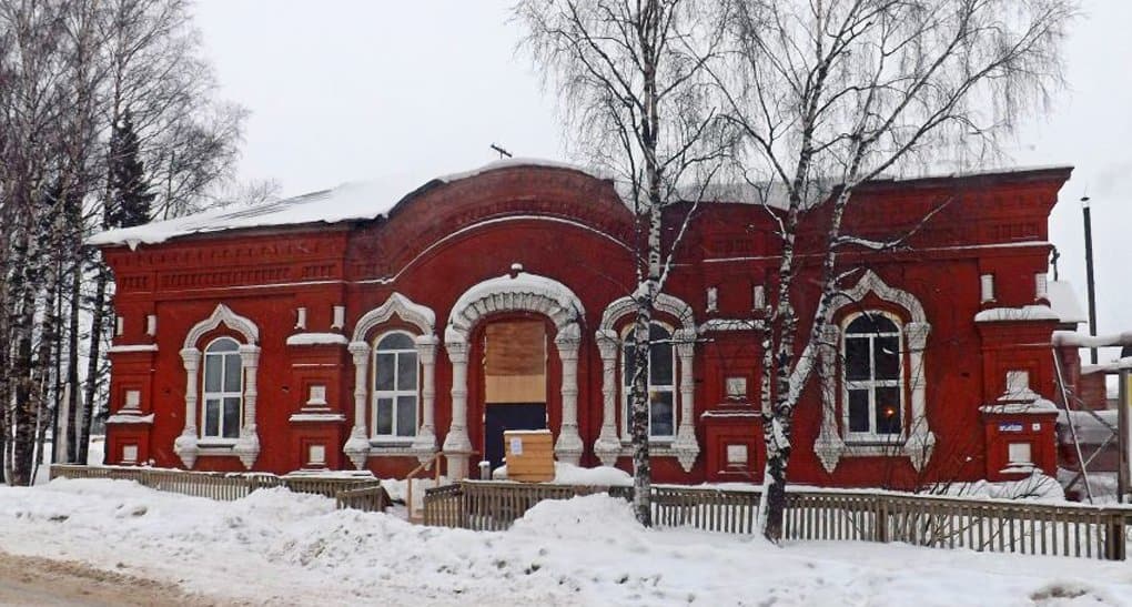 Храму начала ХХ века в Кировской области нужна помощь в уплате долгов за восстановление!
