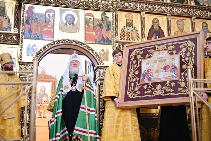 Патриарх Кирилл освятил в Бибиреве храм в честь Московских святых