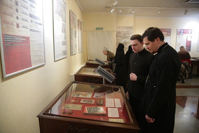 Свидетели Победы: в Екатеринбургской епархии открылась выставка о Великой Отечественной