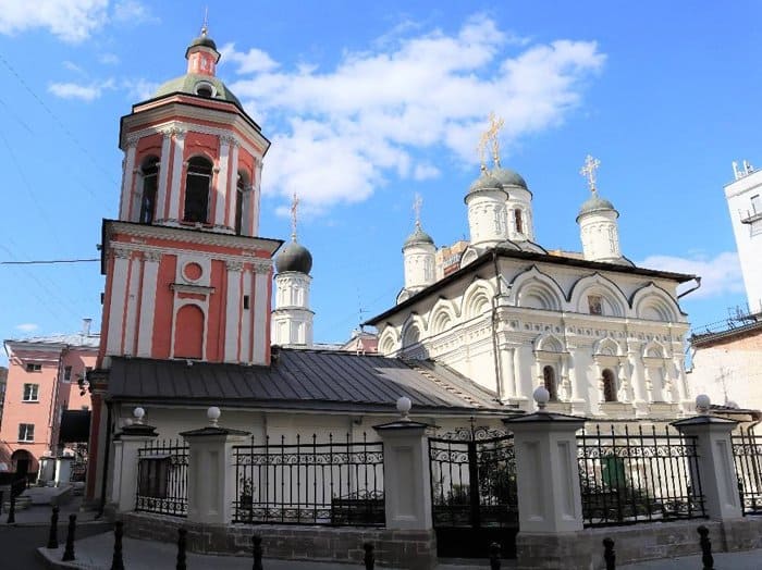 Церкви вернули московский храм XVII века в честь Иоанна Богослова на Бронной