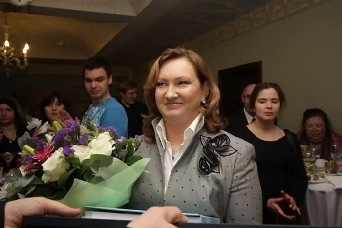 Поздравляем с юбилеем председателя Наблюдательного Совета Елисаветинско-Сергиевского просветительского общества Анну Громову!