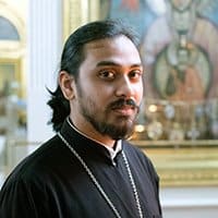 «Распускают слухи, что за переход в православие я предлагаю людям деньги» — суровые будни единственного местного священника Русской Церкви в Индии