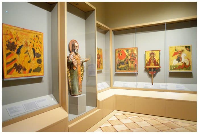 Постоянная экспозиция древнерусских икон открылась в Эрмитаже