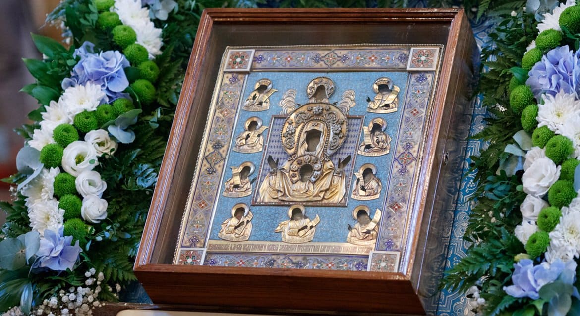 Курскую-Коренную икону временно не будут приносить в епархии