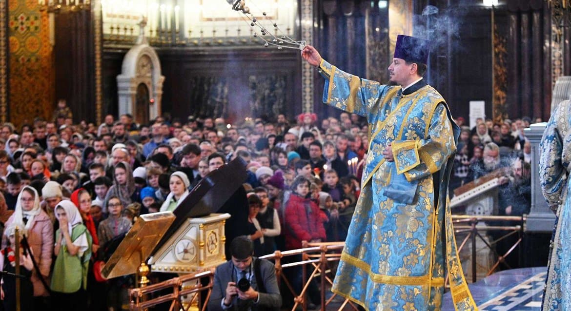 Русская Церковь не рассматривает возможность отмены богослужений из-за коронавируса