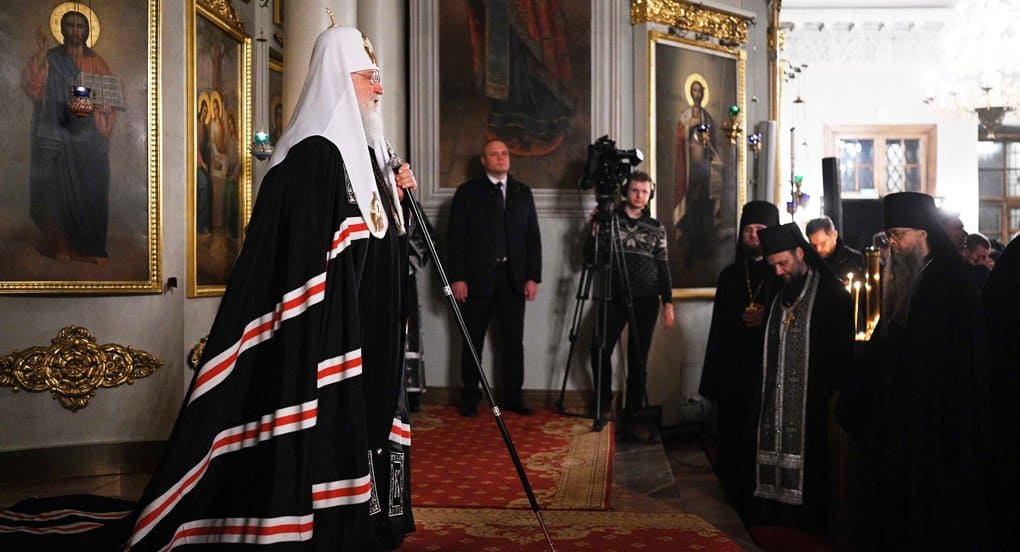 Патриарх Кирилл передал Данилову монастырю частицу мощей святого Прохора